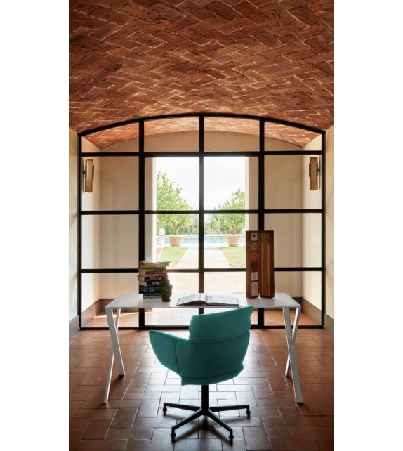 Lud'ina Cappellini Swivel Small Armchair