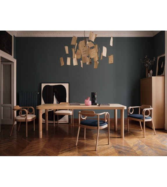 Loop Dining Gebrüder Thonet Vienna Armstuhl
