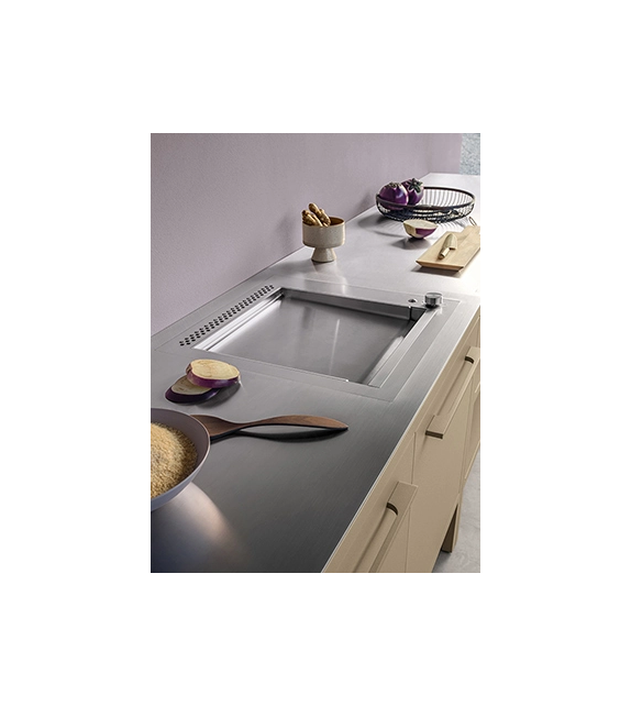 Frame Outdoor Fantin Counter / Outdoor Kitchen