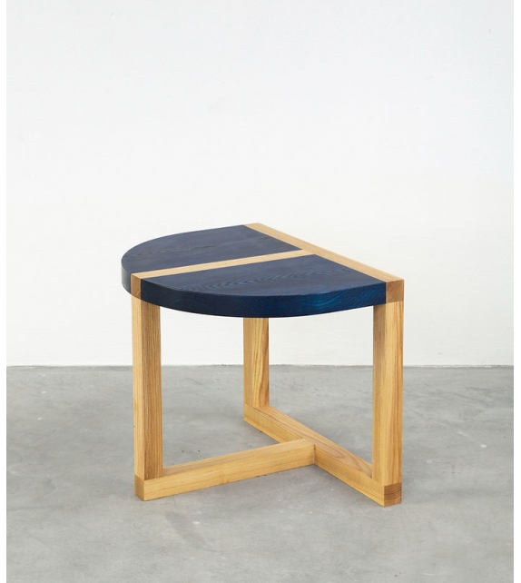 TRN 2 Pani Jurek Coffee Table