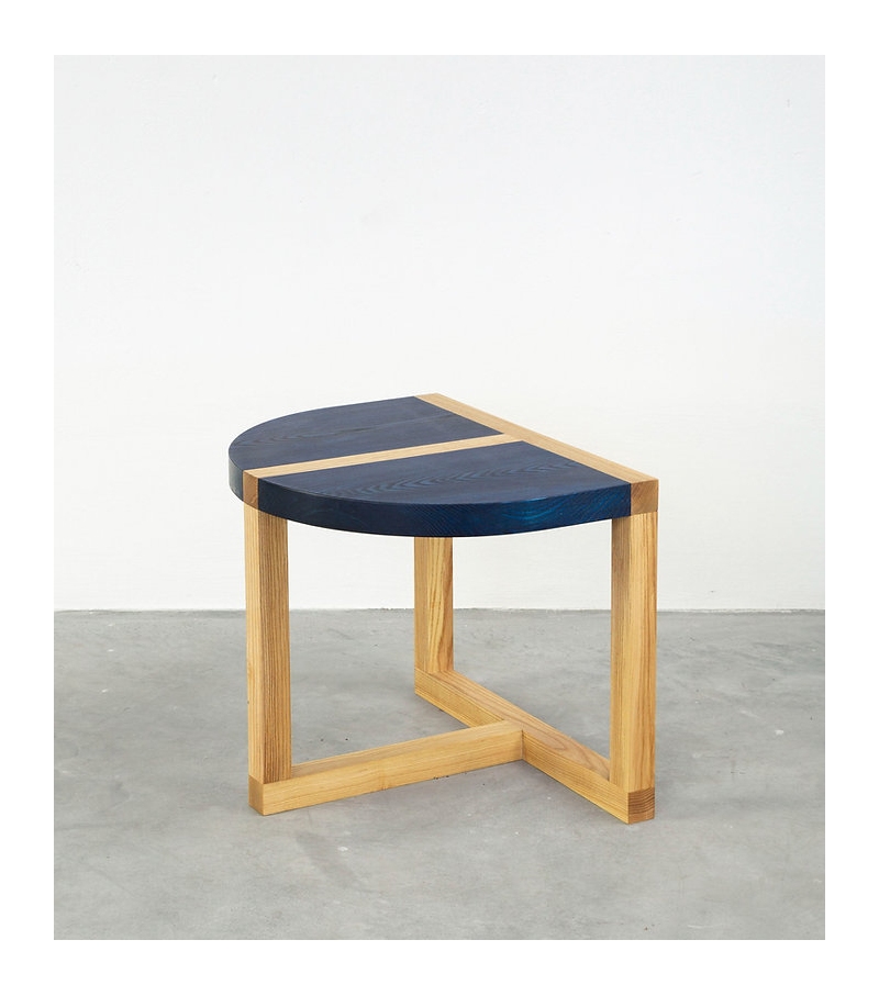 TRN 2 Pani Jurek Coffee Table