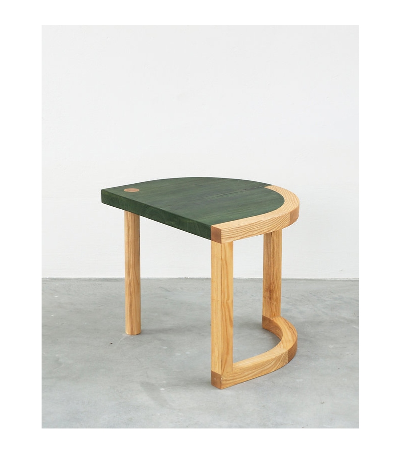 TRN 4 Pani Jurek Coffee Table