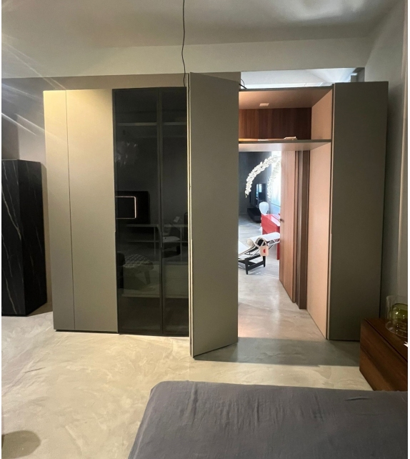 Ready for shipping - Core Caccaro Walk-in Closet