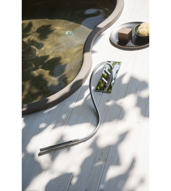 Square Agape Bathtub Rim Tap