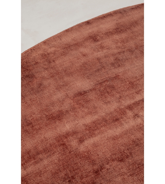 Whisper Amini Round Rug