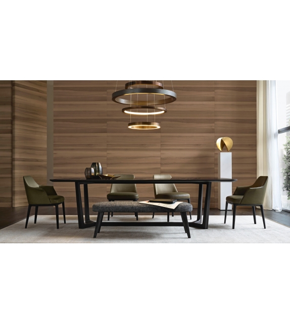 Sophie Poliform Chaise