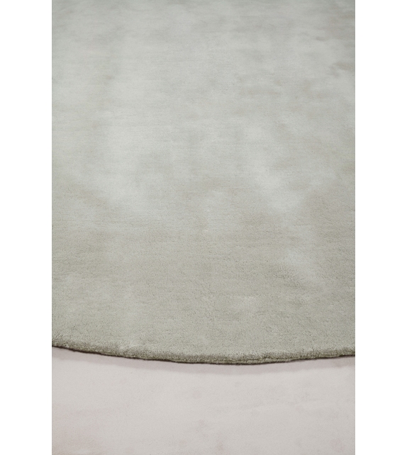 Ciclopi, Pietra Amini Teppich