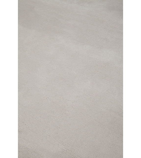 Ciclopi, Roccia Amini Rug