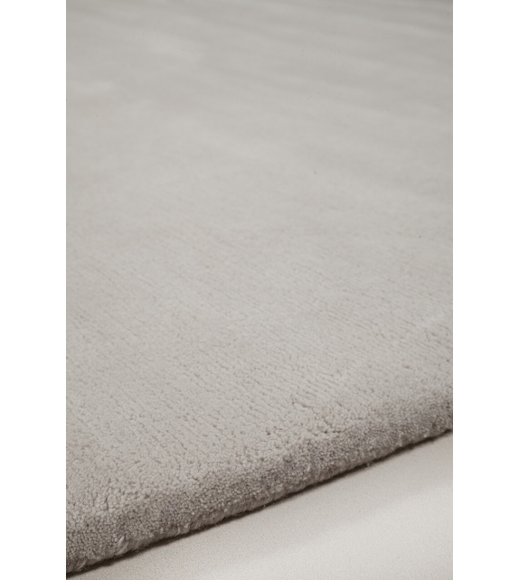 Ciclopi, Roccia Amini Rug