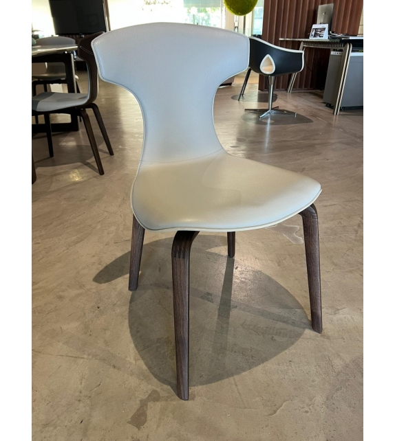 Ready for shipping - Montera Poltrona Frau Chair