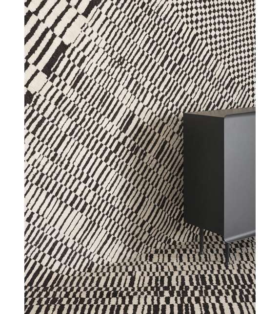 One Of A Kind Amini Alfombra