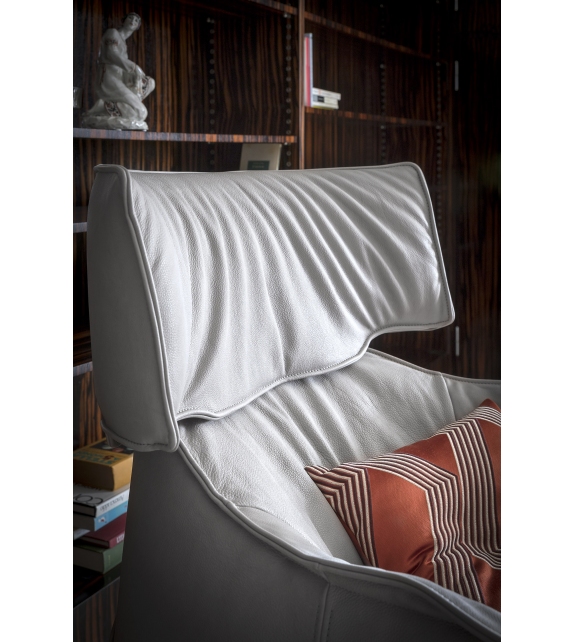 Archibald King Poltrona Frau Armchair