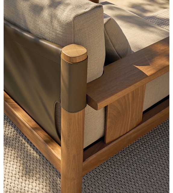 Ketch Poliform Armchair