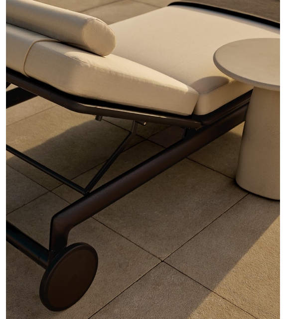 Magnolia Poliform Sunbed