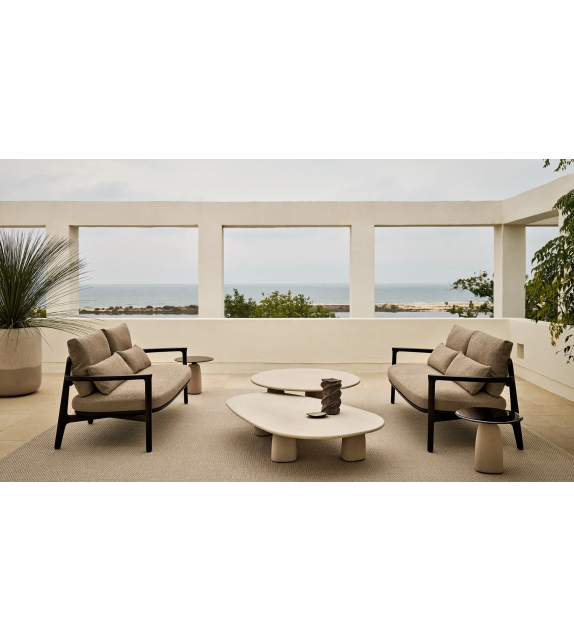 Strata Poliform Coffee Table with Glass Top