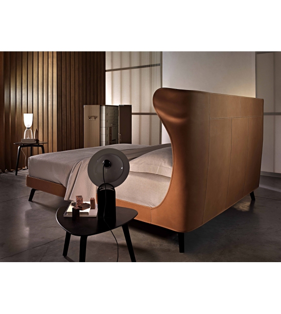 Mamy Blue Cama Poltrona Frau