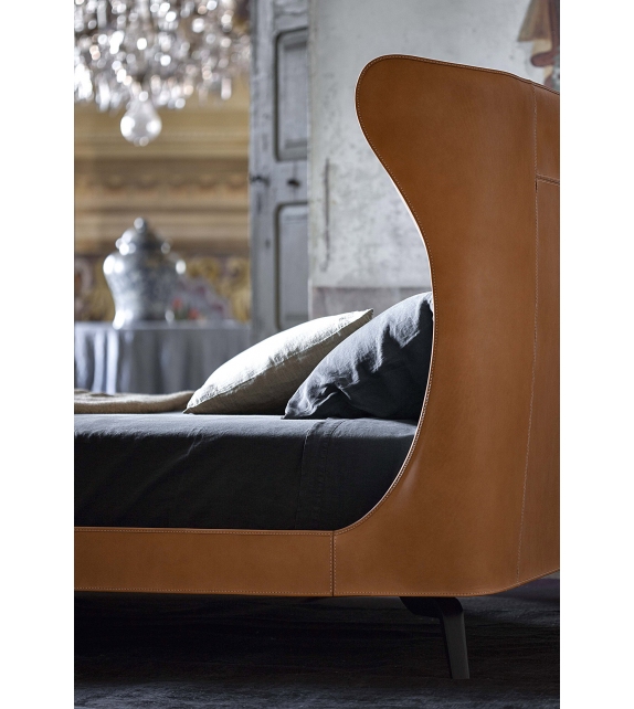 Mamy Blue Cama Poltrona Frau