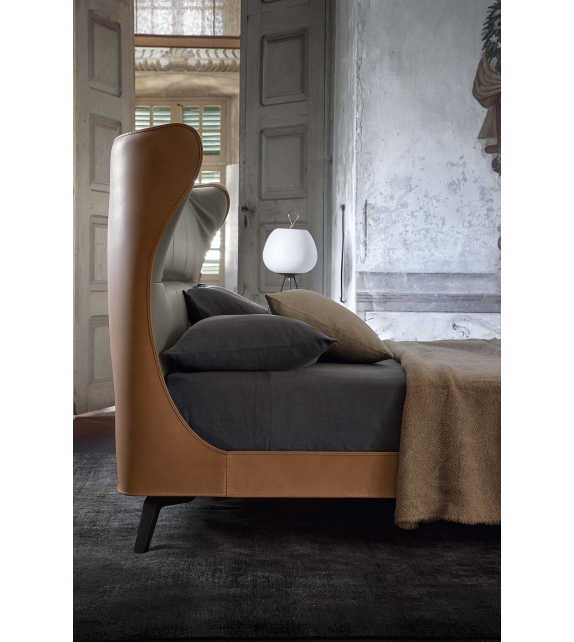 Mamy Blue Cama Poltrona Frau