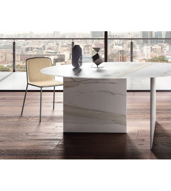Stratum Lago Round Table