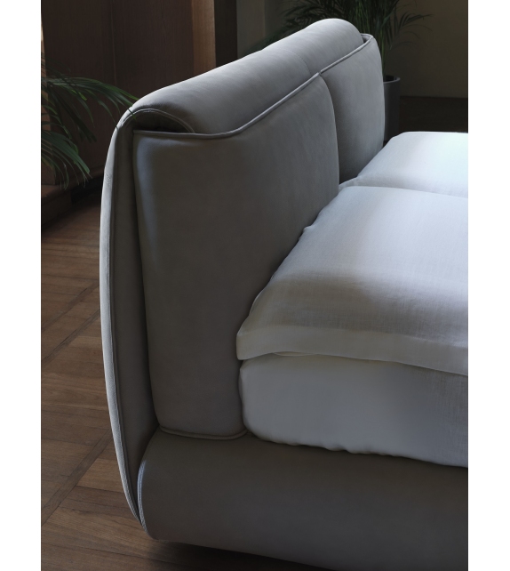 Pillow Conte Casa Bed