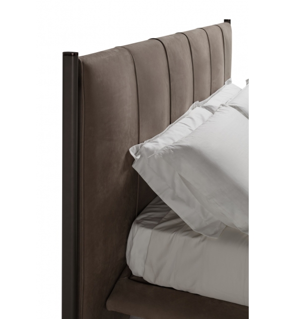 Levante Conte Casa Bed