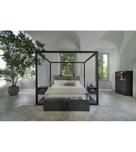 Karl Baldacchino Conte Casa Lit