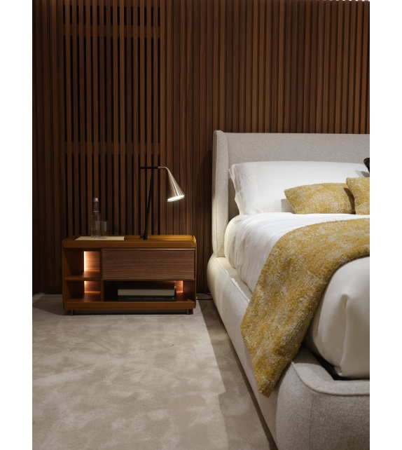 Victor Liscio Conte Casa Bed