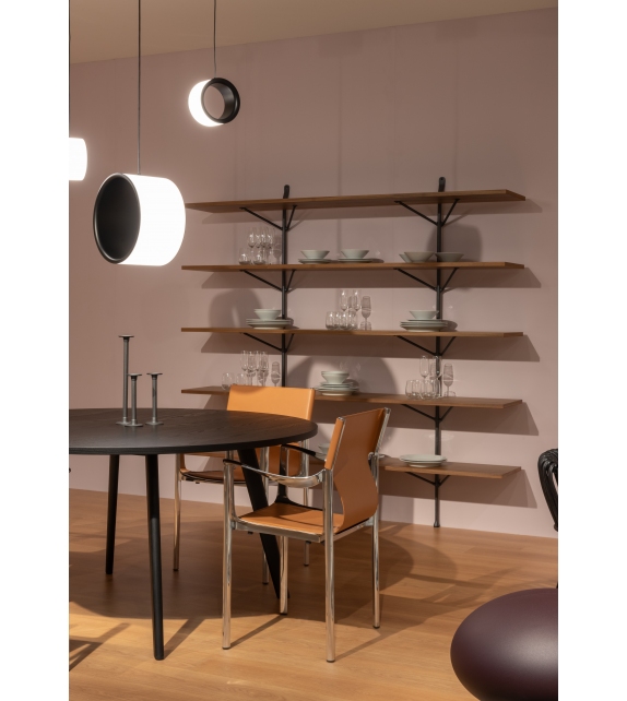 Pilo Magis Ash Table