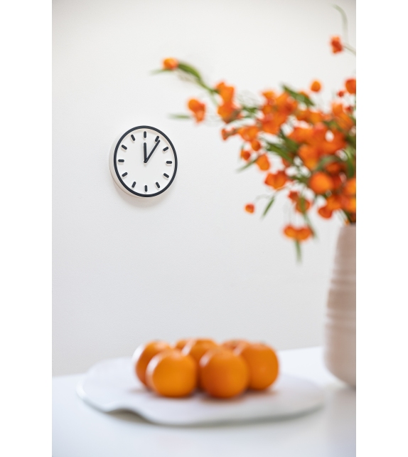 Tempo Magis Wall Clock
