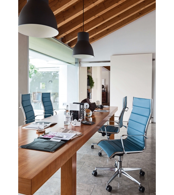 Sky Ten Milani Chair