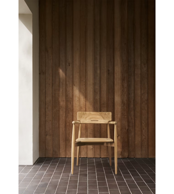 E008 Embrace Chair Carl Hansen & Søn
