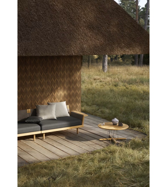 E023 Embrace Carl Hansen & Søn Couchtisch