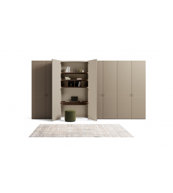 Cinta Dall'Agnese Wardrobe