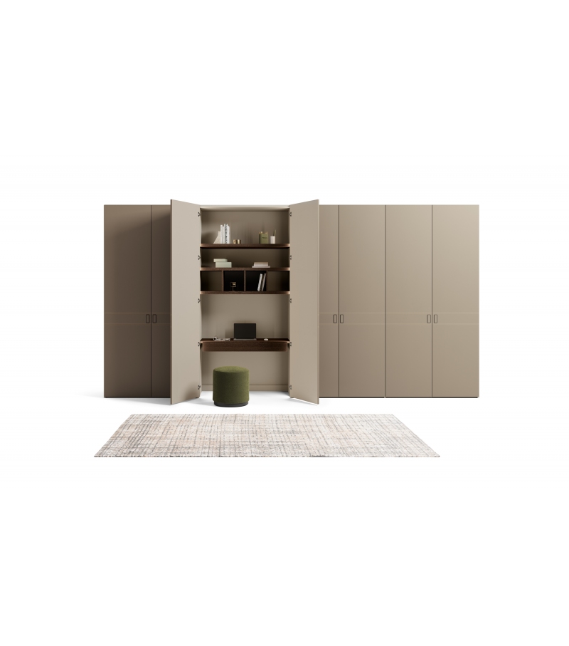 Cinta Dall'Agnese Wardrobe