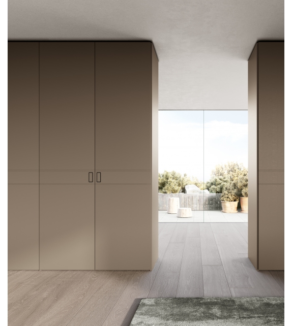 Cinta Dall'Agnese Armoire