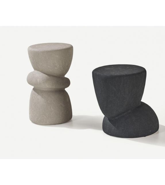 Ready for shipping - Ovoo Ceramica Naturedesign Side Table