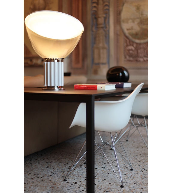 Taccia LED Flos Tischleuchte