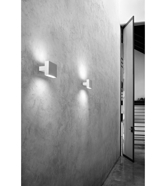 Tight Light Flos Applique