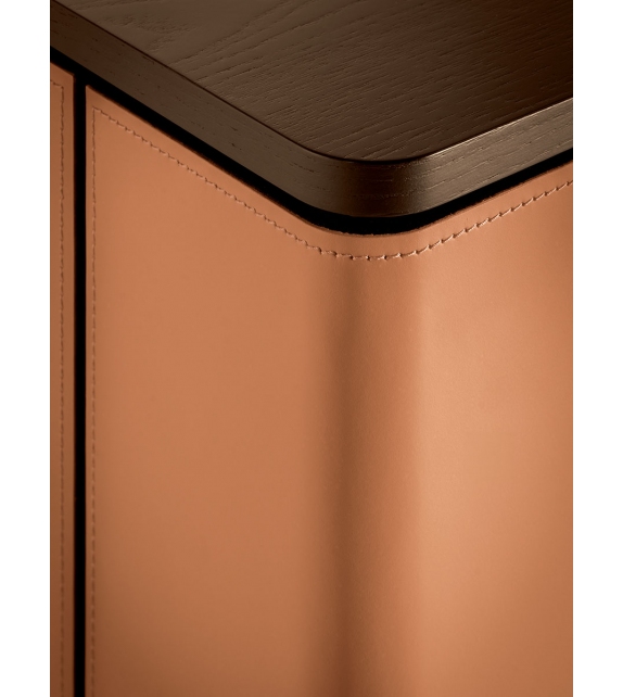 Fidelio Multimedia Cabinet Poltrona Frau/Leica Aparador