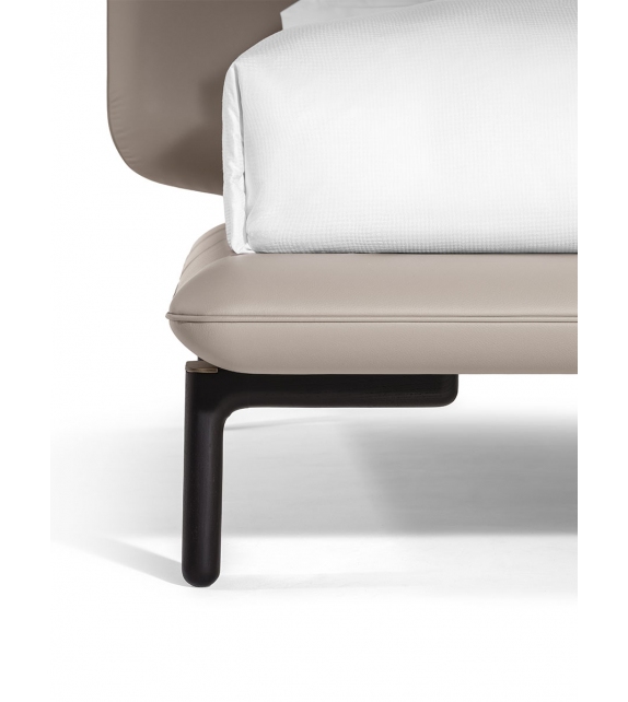 Duo Poltrona Frau Bett