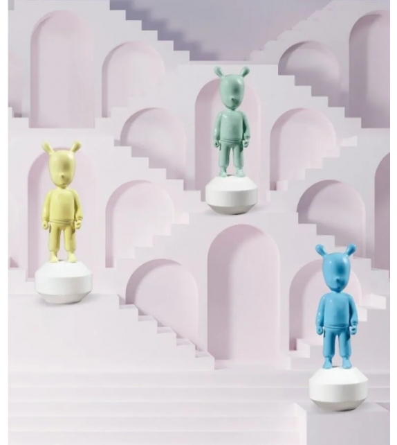 The Guest Little Lladró Sculpture