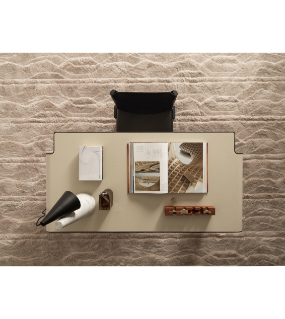 Aria Molteni&C Writing Desk