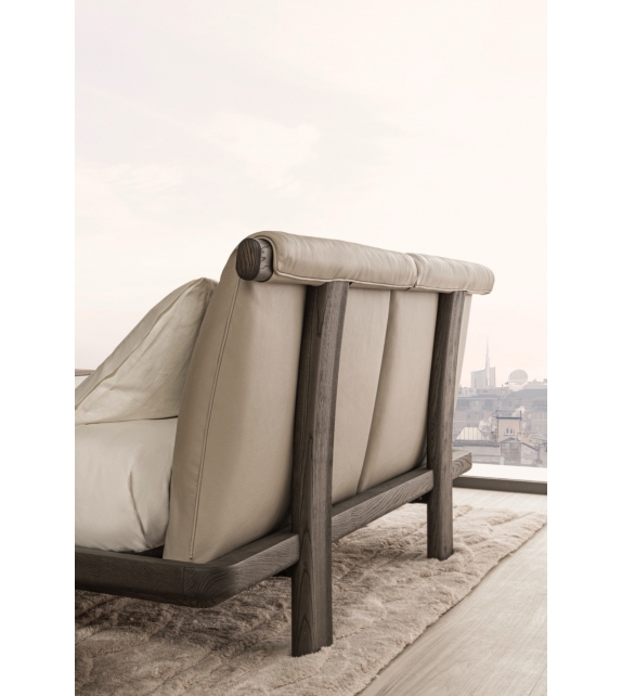 Tibeau Molteni&C Armchair