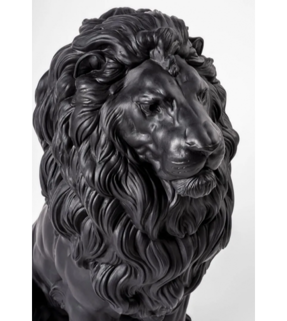 Majestic Lion Lladró Sculpture