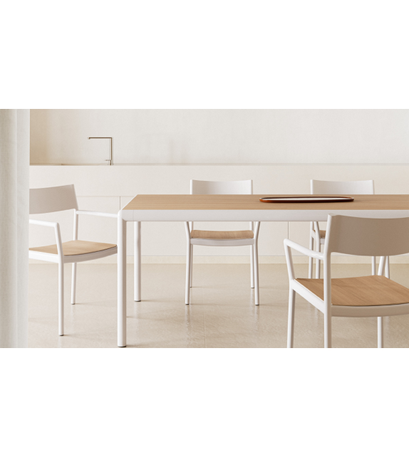 Passage Kettal Table