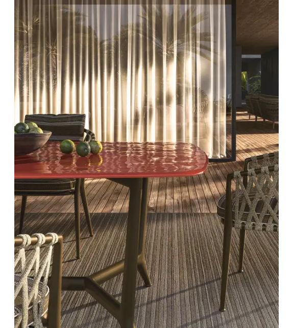 Erica B&B Italia Outdoor Table