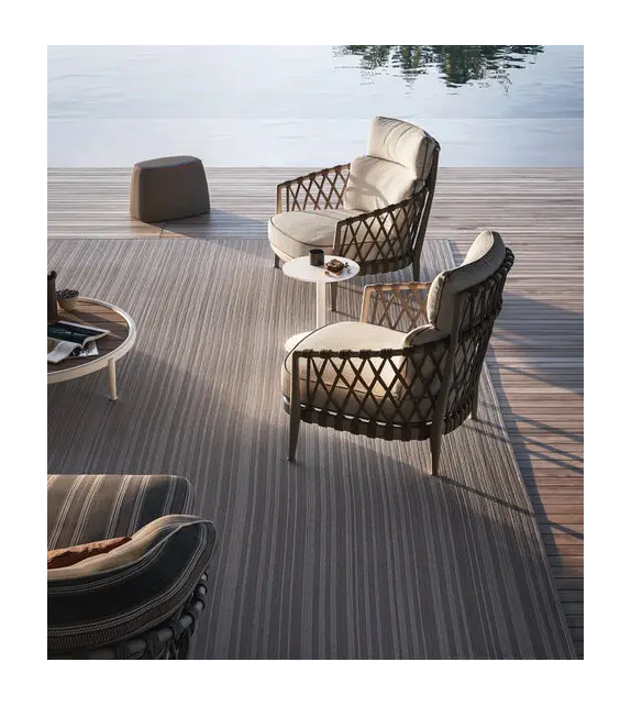 Erica B&B Italia Outdoor Poltrona con Schienale Alto