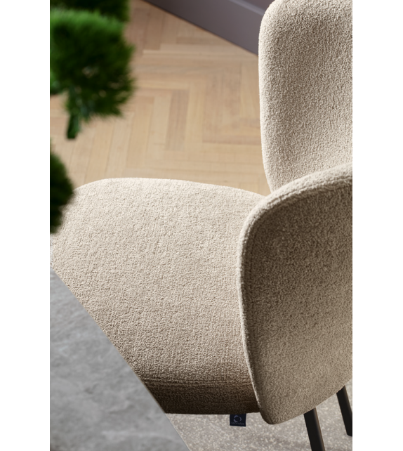 Betty Chaise Connubia