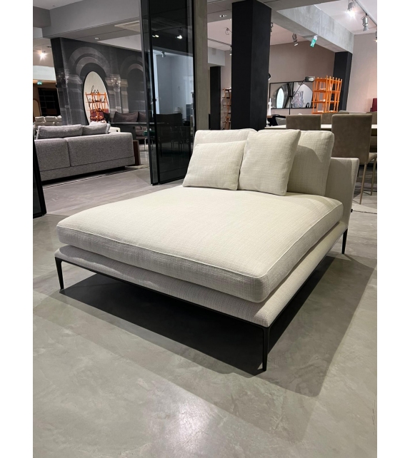 Ready for shipping - Atoll B&B Italia Chaise Loungue