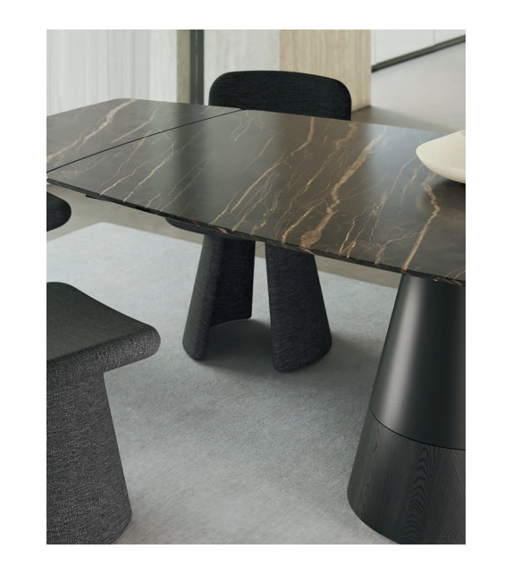Terraferma Alivar Extendable Table